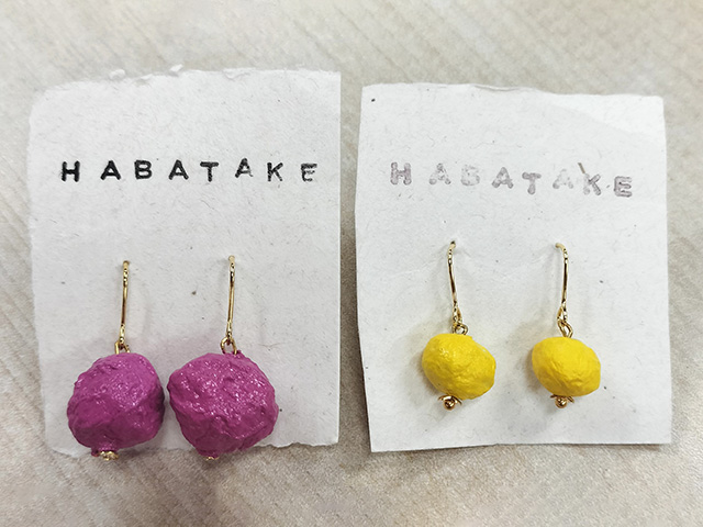 カーテンタッセル